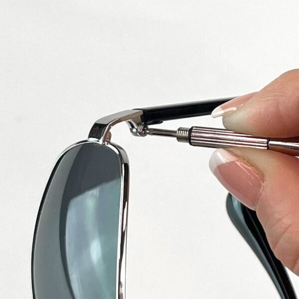Glasses Screwdriver – 3-in-1 Tool - Image 2
