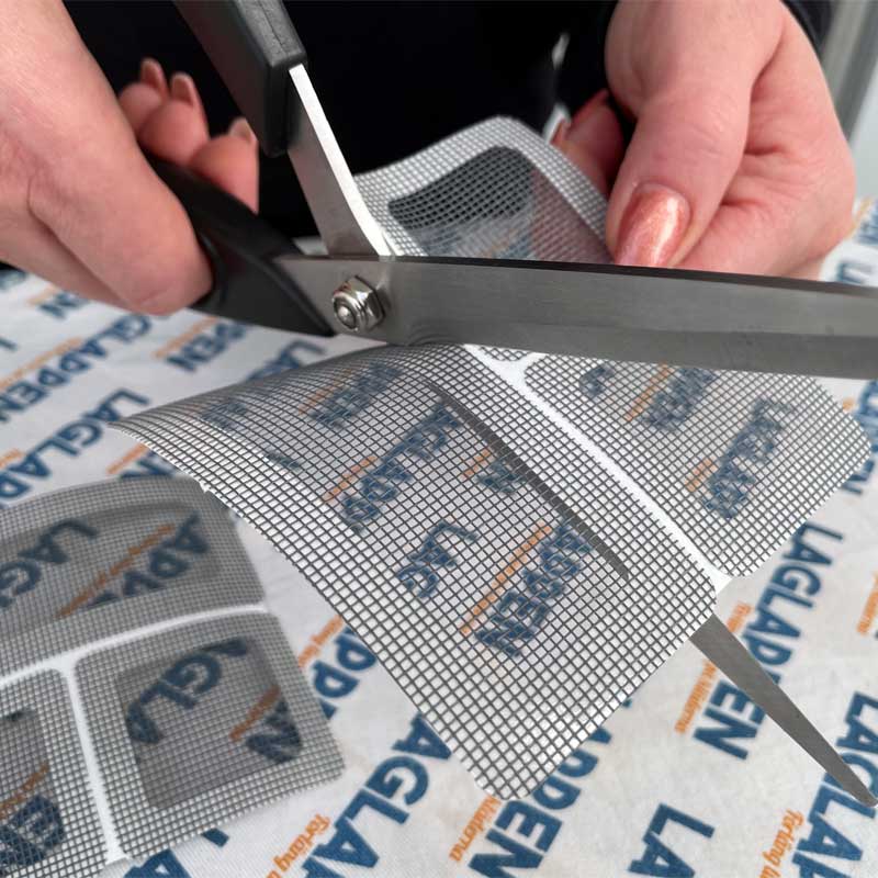 Laga myggnät - Självhäftande lappar av mesh - Image 4