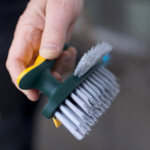 Multi-Brush for Narrow Gaps and Edges