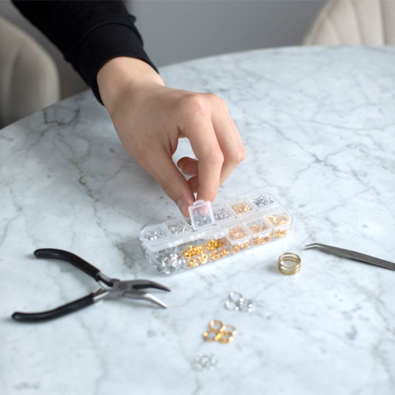Jewellery repair kit – 1,200 pieces with tools