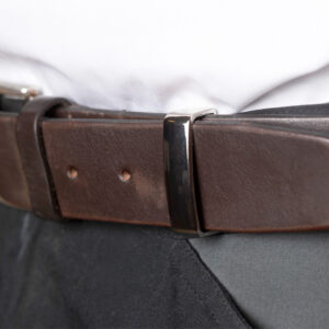Alternative view of Belt keeper – Holds the loose belt end in place