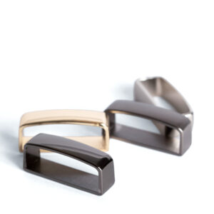 Belt keeper – Holds the loose belt end in place - Image 8